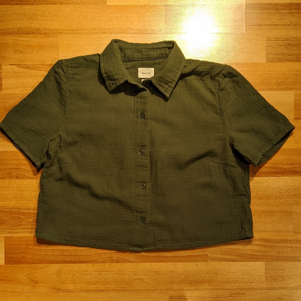 Wilfred Free Olive Cropped Button Down Organic Cotton Shirt - Picture 1 of 5